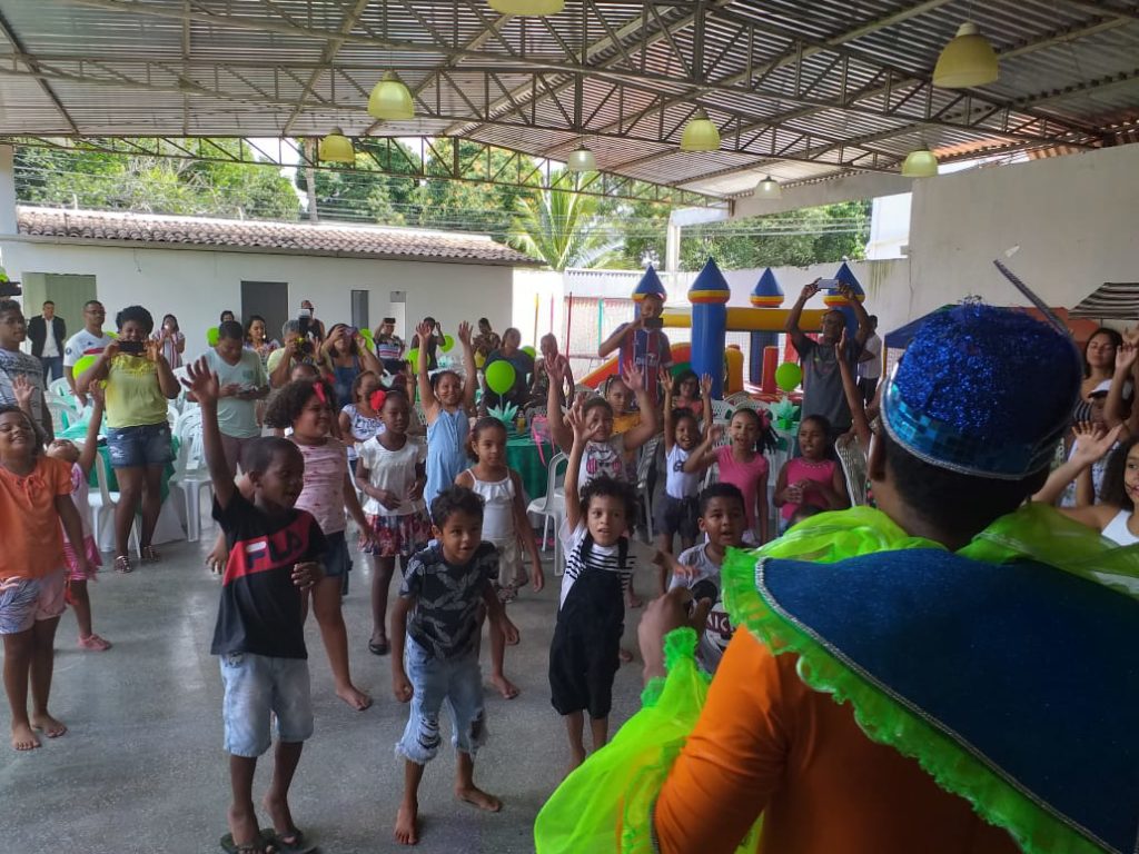 Dia de diversão para crianças de Feira de Santana