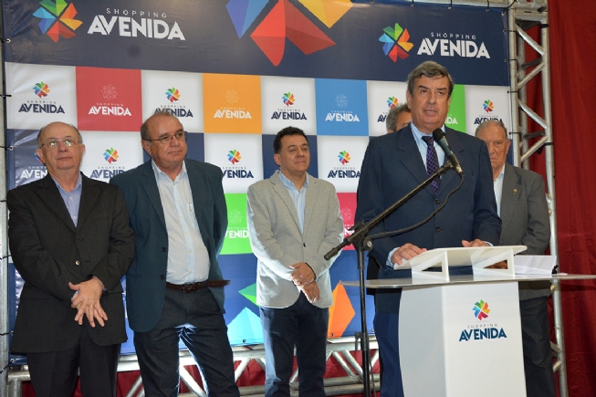 Colbert e José Ronaldo lado a lado na inauguração do novo shopping de Feira de Santana