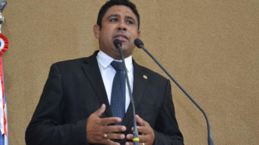 Pastor Tom anuncia que quer se candidatar a prefeito de Feira: “É o momento da mudança”