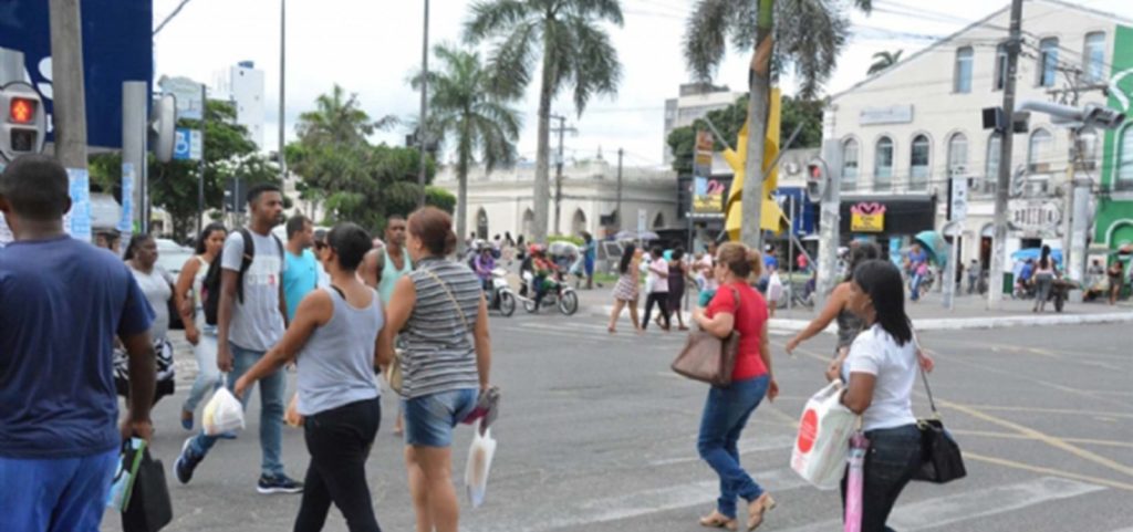 Comércio de Feira de Santana fecha pela manhã e tem ponto facultativo na tarde desta quinta de Corpus Christi