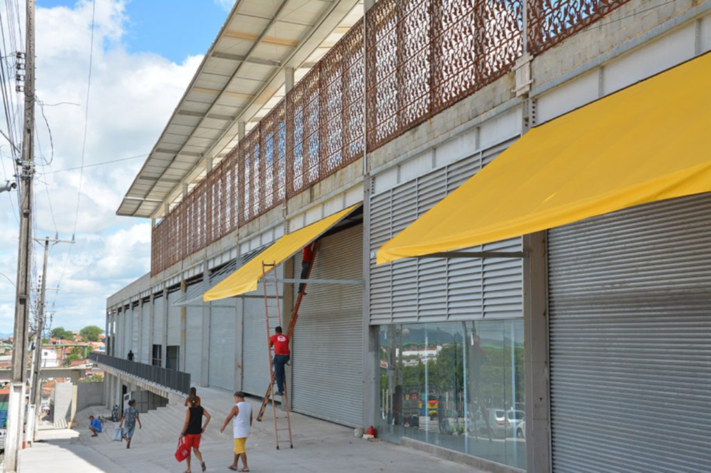 Prefeitura autoriza abertura do Shopping Popular