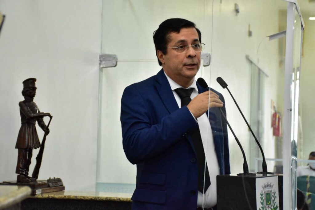 Presidente da Câmara de Feira critica visita de Bolsonaro