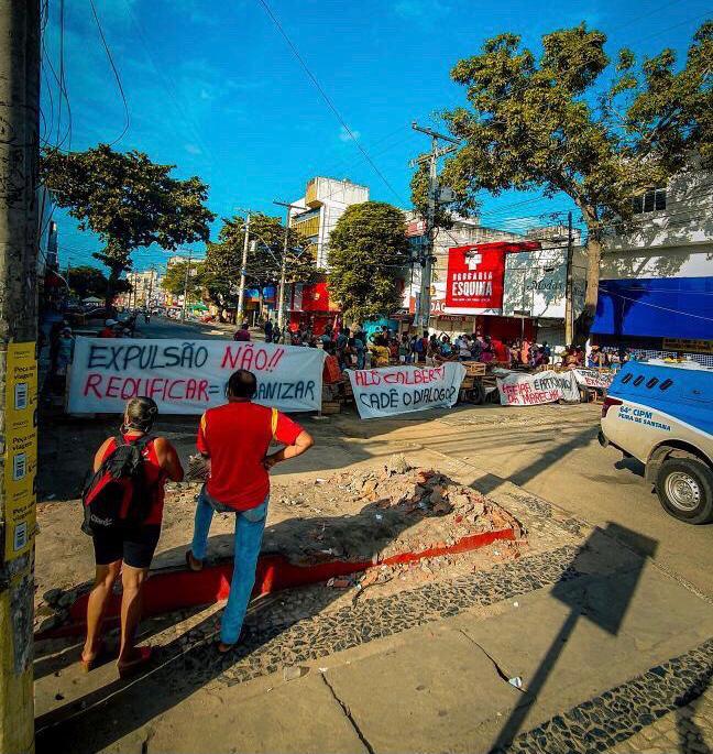 Feirantes da Marechal protestam contra remoção da feira livre