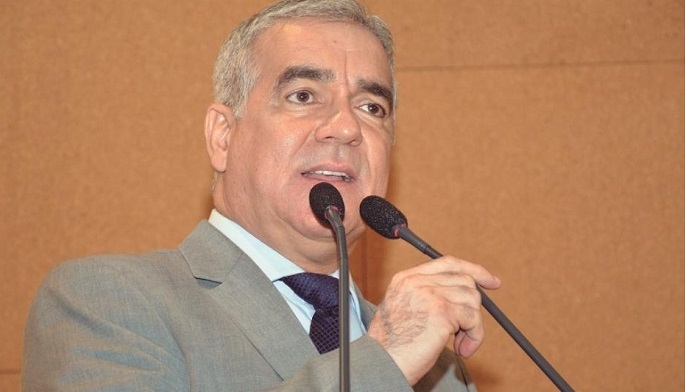 Deputado feirense acusado de ser “dono dos cargos” no HGCA 2