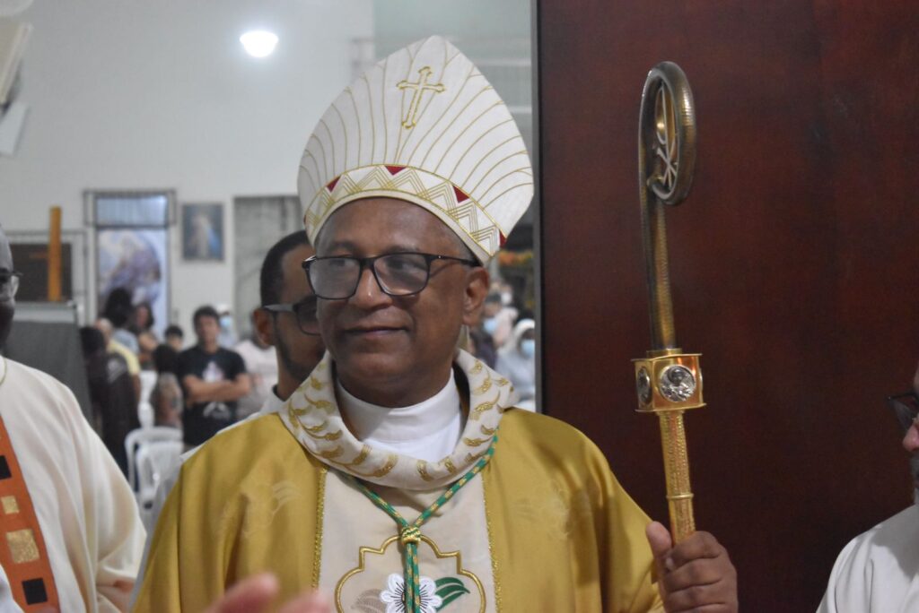 Arcebispo de Feira alerta para fake news e convoca cristãos: ‘Votem e façam crescer a democracia’