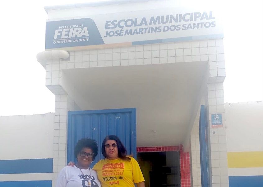 Por falta de professor, funcionária de serviços gerais assumiu turma em escola municipal de Feira de Santana