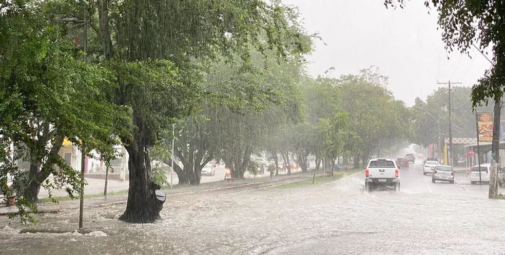Chuvas intensas estão previstas para os próximas dias em Feira; Defesa Civil faz alerta