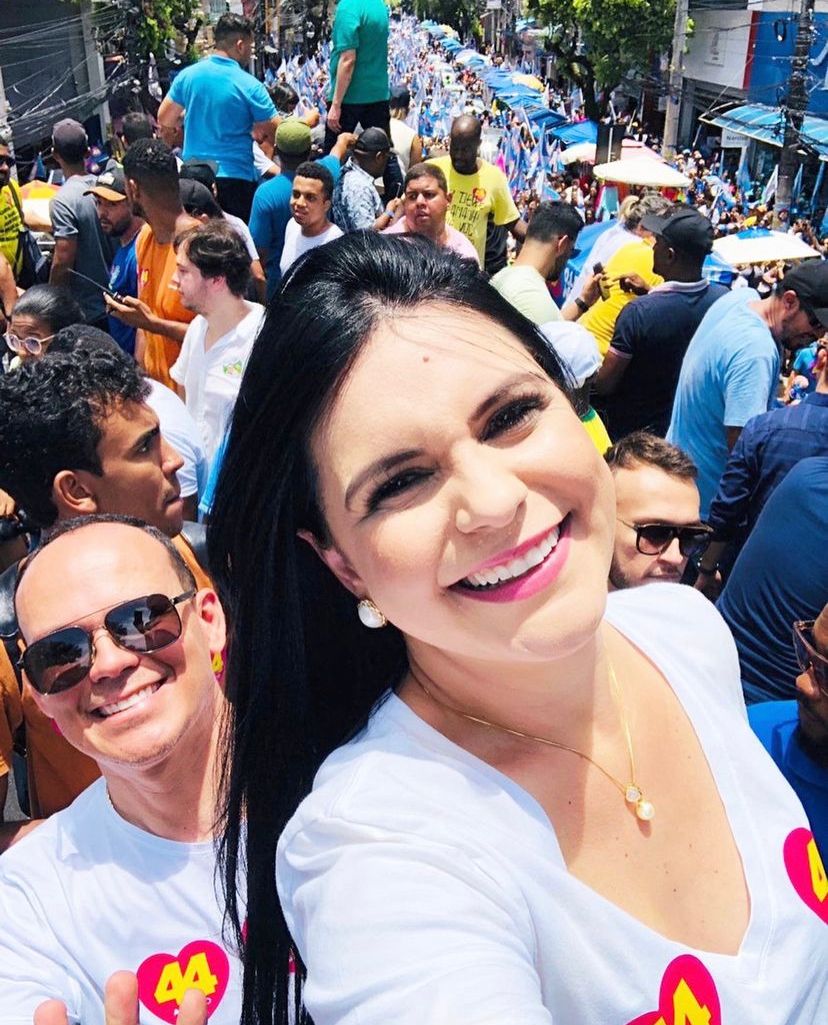 Ex-deputada federal, Dayane Pimentel diz estar analisando apoio, mas faz elogios a Zé Neto: ‘Lançou-se em grande estilo’