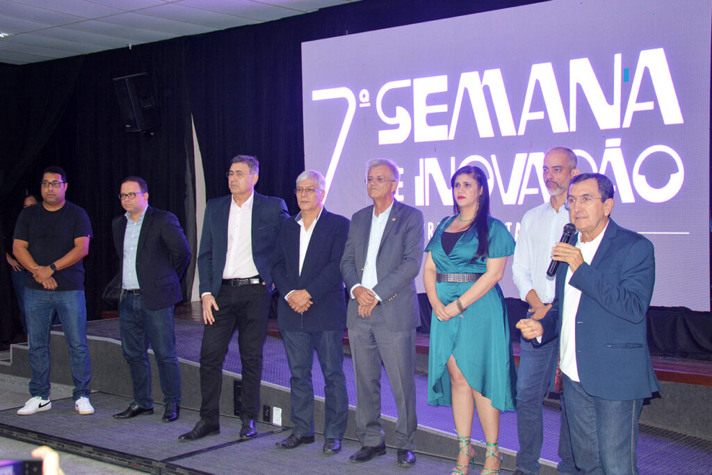 Com presença do vice-prefeito, Semana de Inovação é aberta em Feira de Santana
