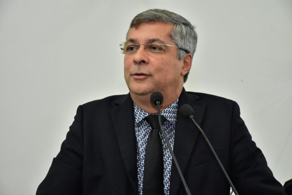 Presidente da Câmara de Feira anuncia economia de quase R$ 4 milhões em 2022