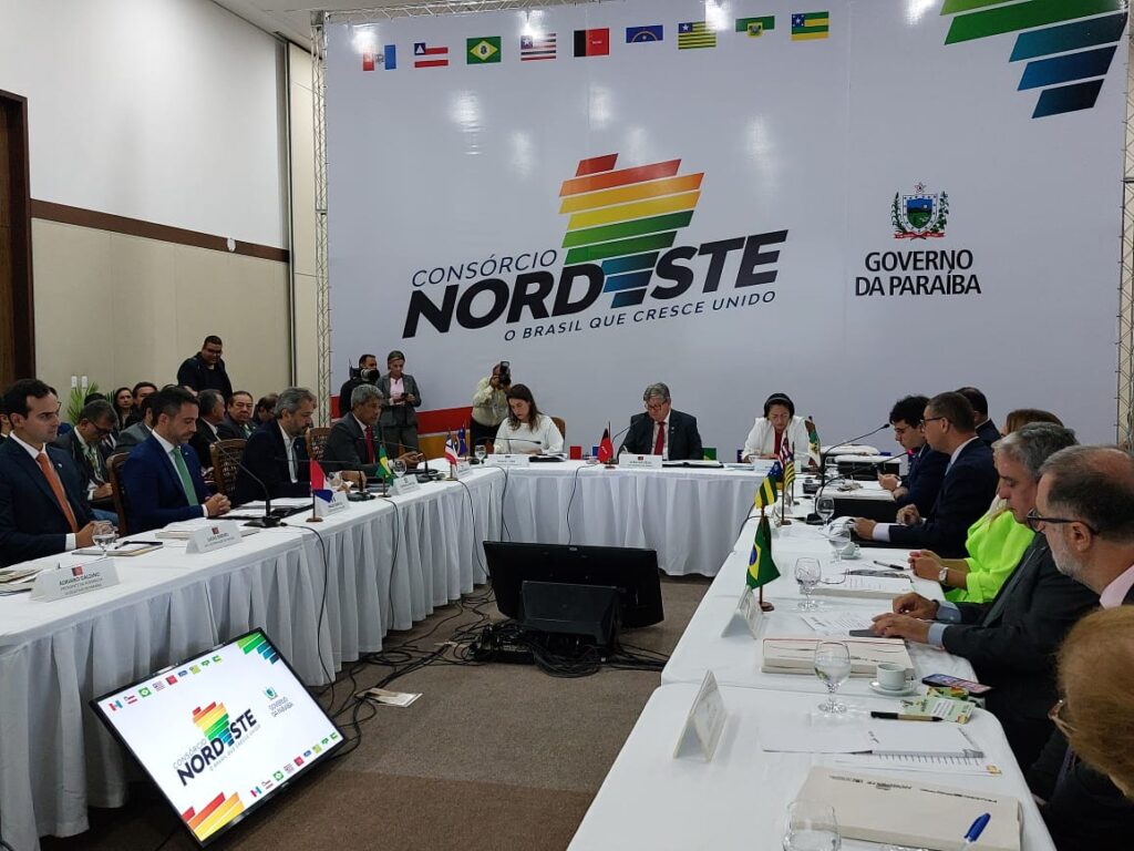 Na Paraíba, Jerônimo Rodrigues participa de reunião do Consórcio Nordeste e aponta prioridades para investimentos federais na região