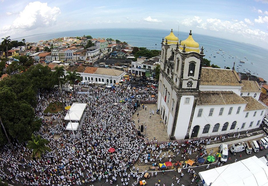 Com retorno das festas populares e Micareta de Feira definido, Secretária de Saúde da Bahia faz apelo por vacinação