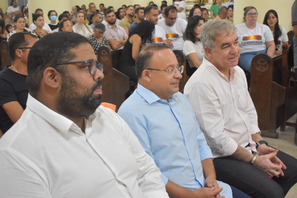 Apenas lideranças de oposição marcam presença na abertura da Campanha da Fraternidade em Feira, discutindo a fome