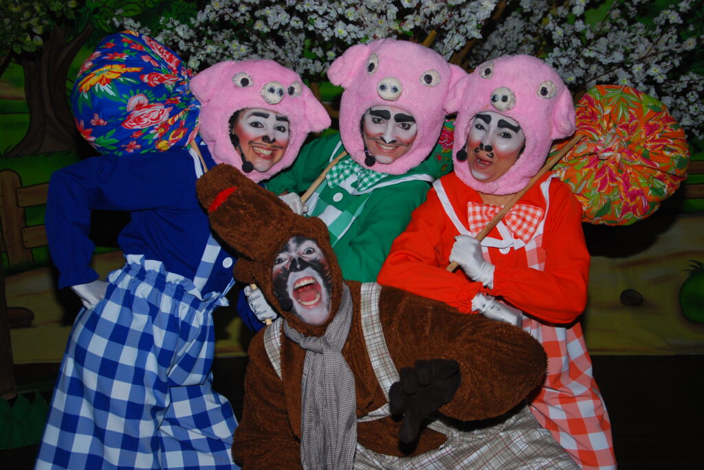 Espetáculo “Os Três porquinhos” abre temporada do Domingo Tem Teatro em 2023