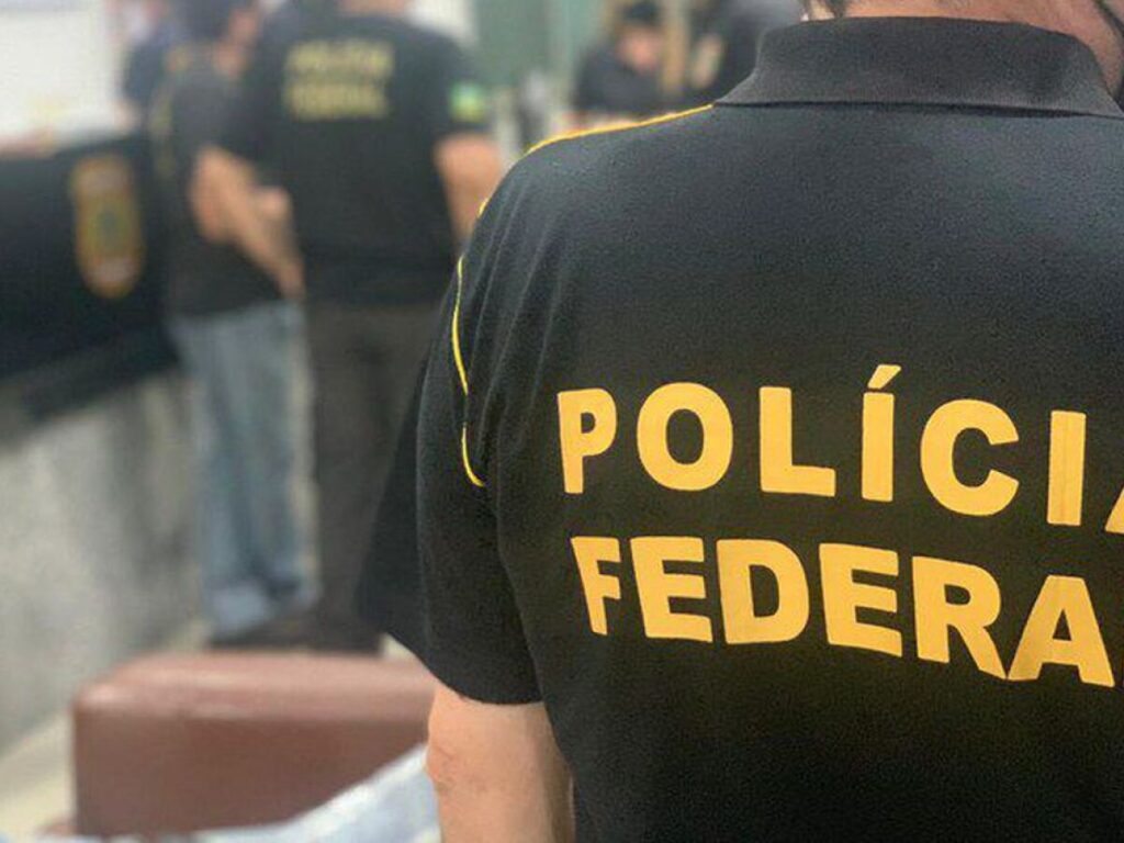 Polícia Federal faz operação em Feira para combater sonegação e falsidade ideológica; empresário tinha dois CPF’s
