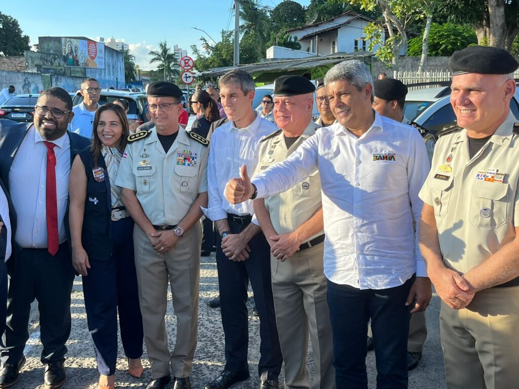 Governador Jerônimo desembarca em Feira de Santana, oficializando ações do Governo para a Micareta