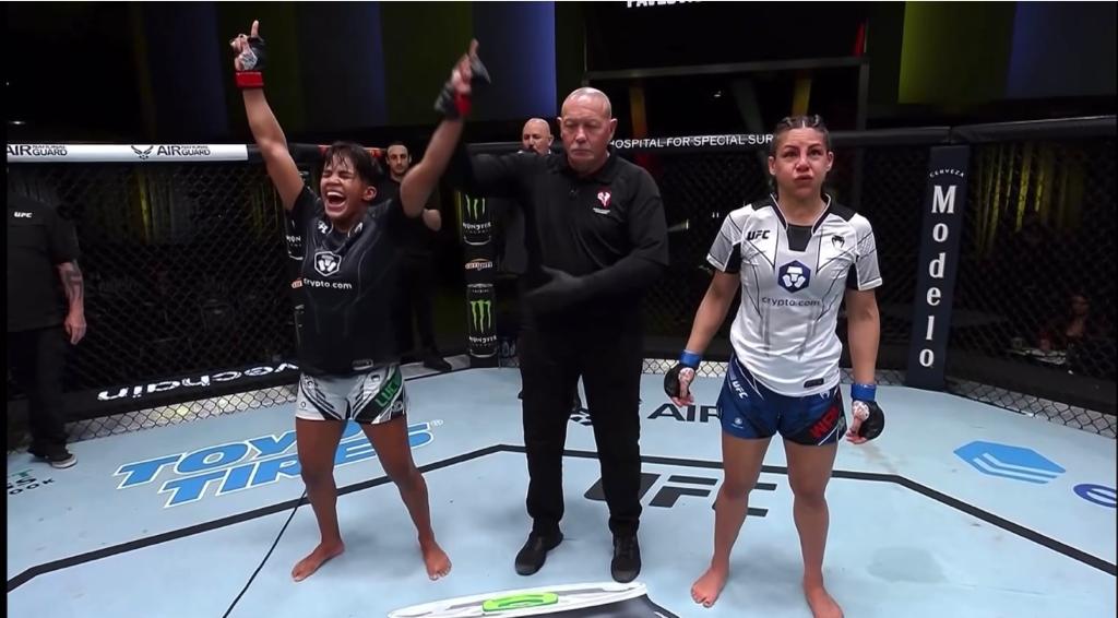 Lutadora radicada em Feira de Santana vence primeira luta no UFC