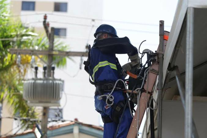 Embasa e Coelba podem ser obrigadas a receber pagamento no ‘ato de corte’ dos serviços