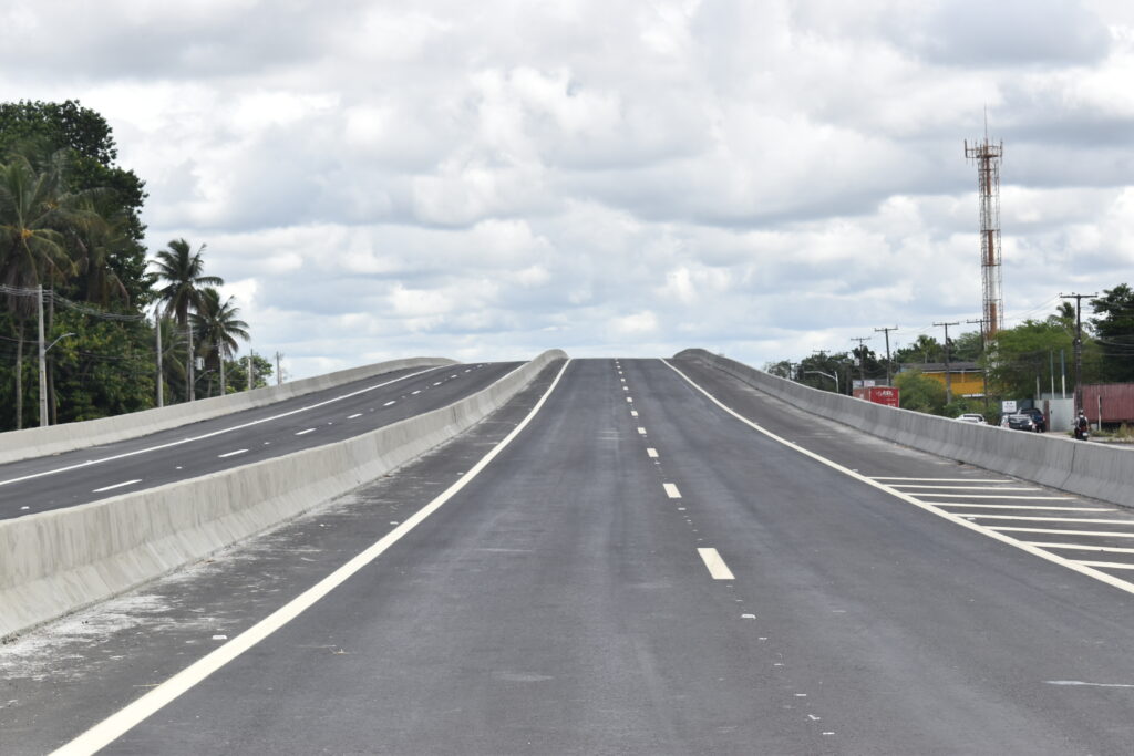 Vereador apresenta projeto para instalação de barreiras de proteção em viadutos de Feira, como forma de segurança