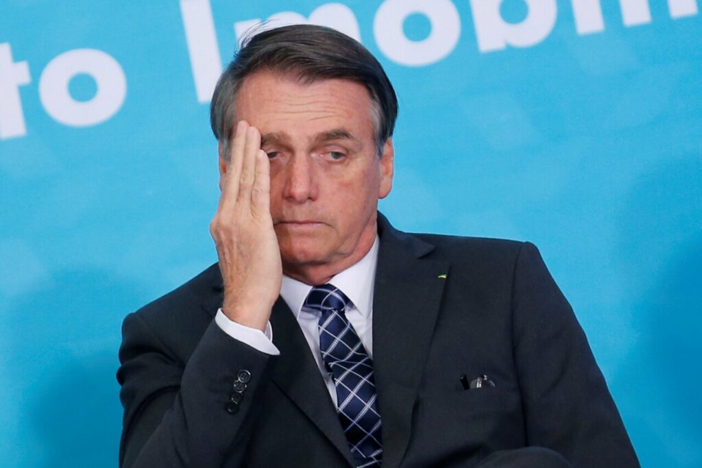 TSE forma maioria para tornar Bolsonaro inelegível; vereadores de Feira repercutem