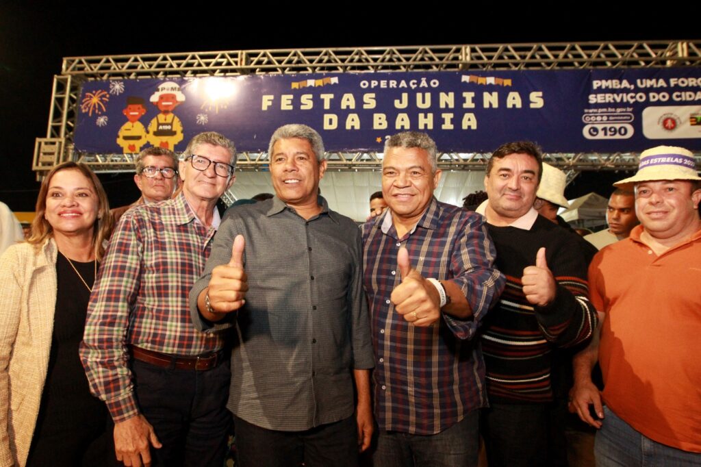 Jerônimo Rodrigues destaca aquecimento da economia durante participação na festa de São João em Senhor do Bonfim