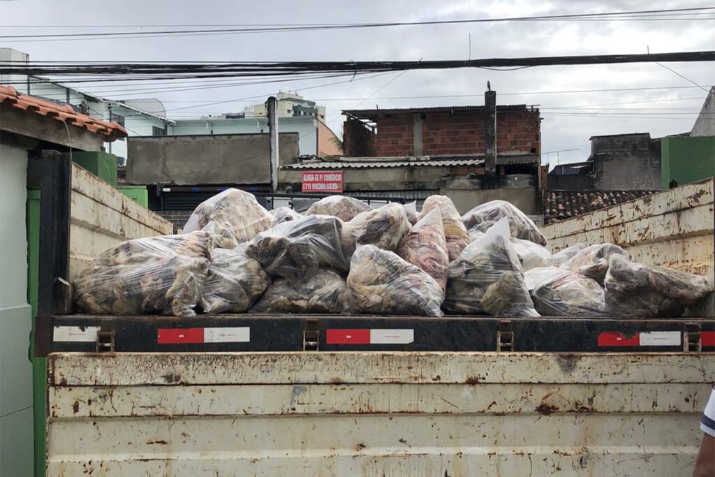 Serviço de Inspeção Municipal apreende cinco toneladas de carne de charque imprópria para consumo em Feira