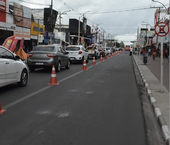 Prefeitura de Feira reativa pontos de ônibus da Carmac e da Câmara