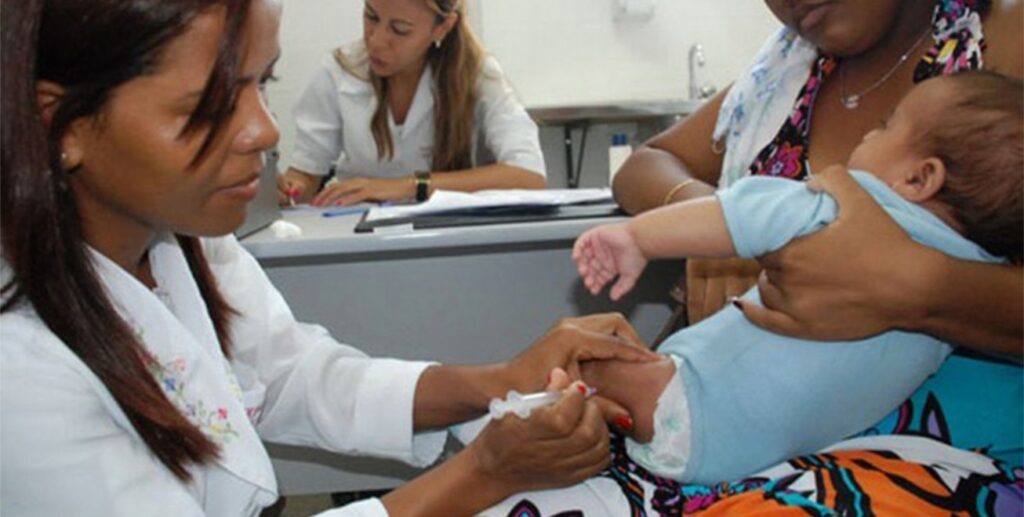 Prefeitura de Feira alerta que crianças de 15 meses devem ser vacinadas contra catapora
