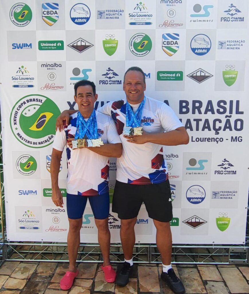 Atletas feirenses conquistam medalhas em Copa Master de Natação