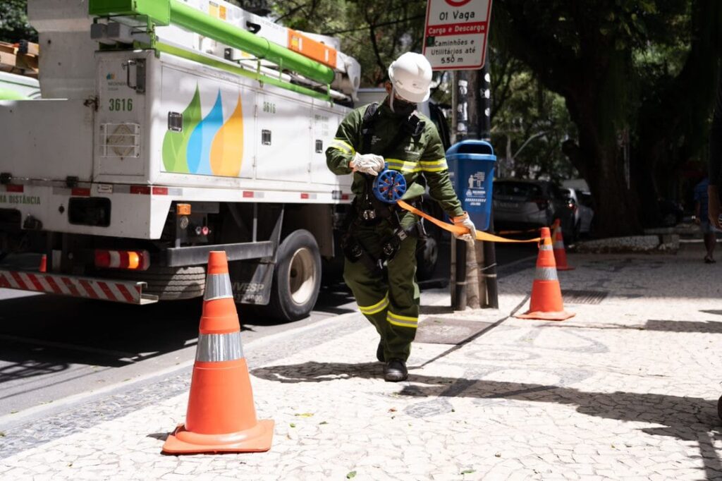 Coelba flagra cerca de 5 mil ligações clandestinas em Feira de Santana, de janeiro a setembro de 2023