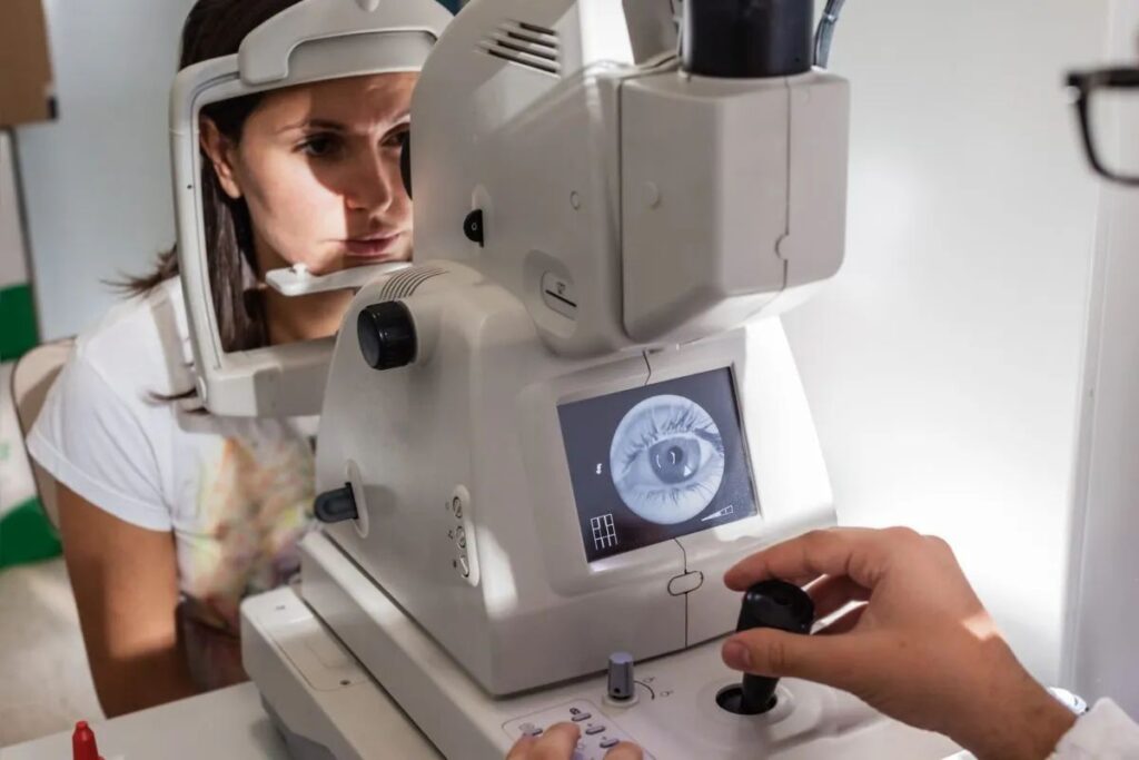 Hospital de Feira de Santana realiza mutirão oftalmológico, com exames gratuitos para pessoas com diabetes ou suspeita