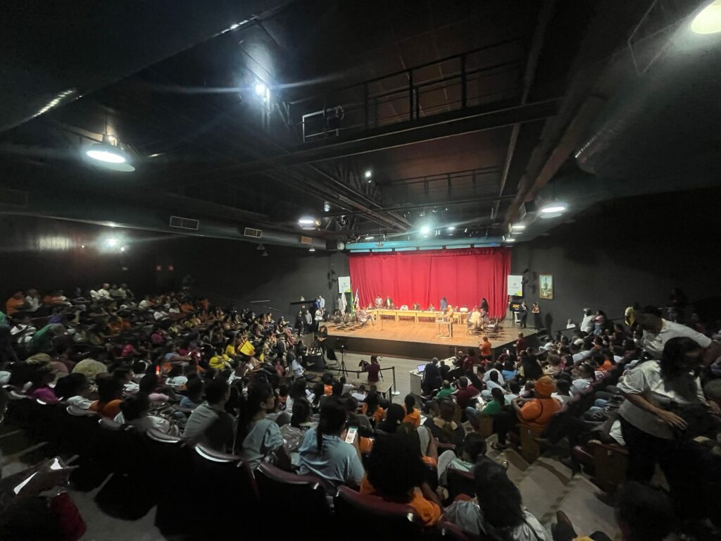 Câmara aprova, por unanimidade, recomposição salarial dos professores, agentes de saúde e de endemias