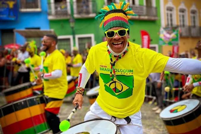 Olodum, Jau, Filhos de Jorge, Tuca Fernandes e Alinne Rosa se apresentarão na Micareta de Feira