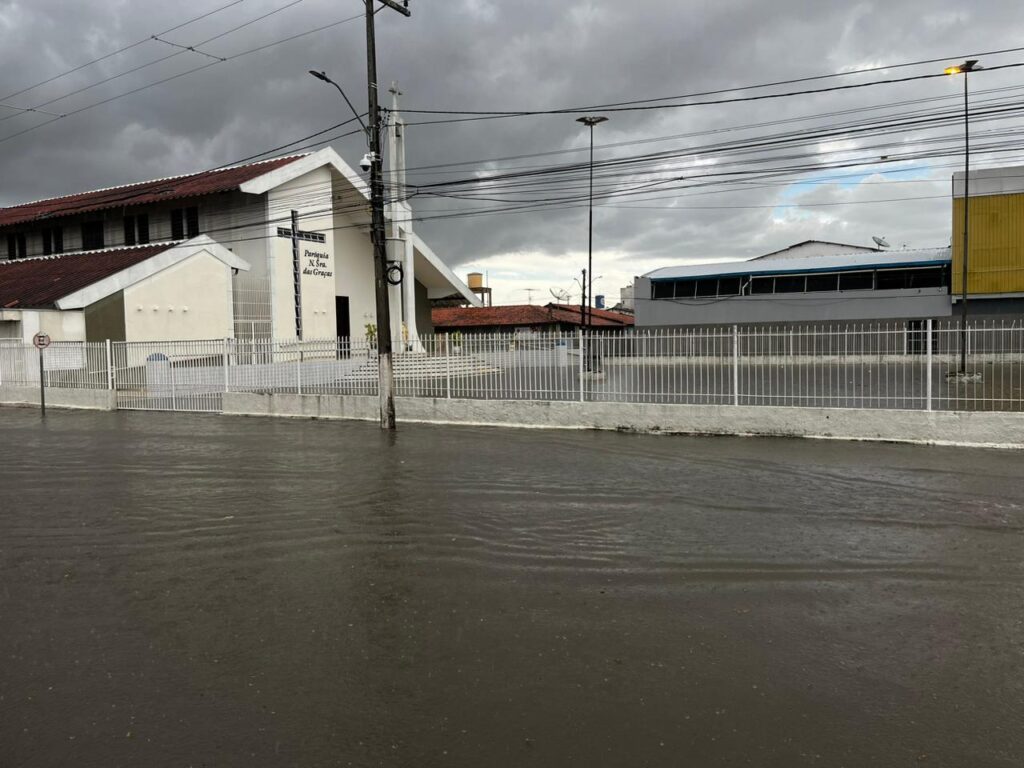 Defesa Civil alerta para chuvas fortes e risco de alagamentos, neste fim de semana, em Feira de Santana