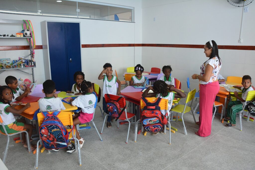 Renovação de matrículas da rede municipal de ensino podem ser feitas a partir de dezembro