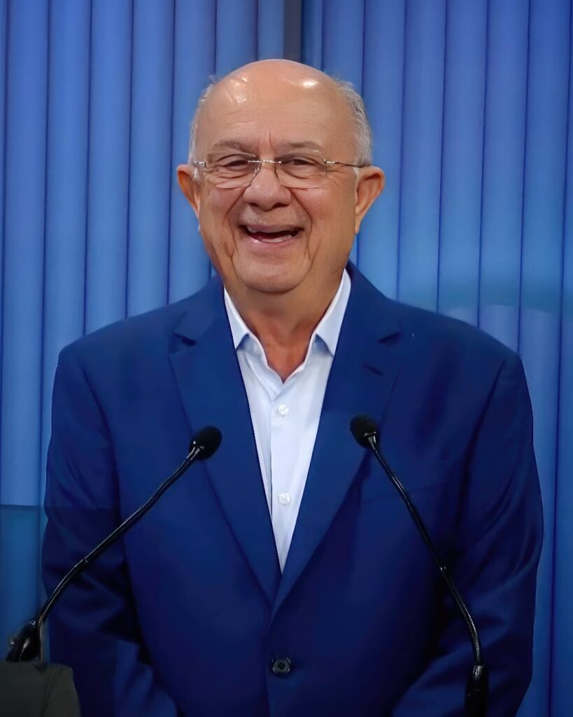 José Ronaldo apresenta secretários dia 27 de dezembro