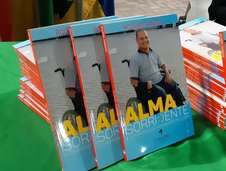 “Alma Sorridente: A história de resiliência e inspiração de um baiano que ficou tetraplégico após um mergulho”