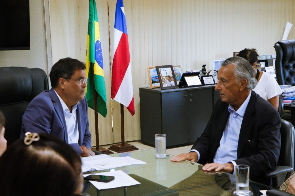Secretário Angelo Almeida anuncia que Santa Fé Mineração vai produzir minério verde na Bahia