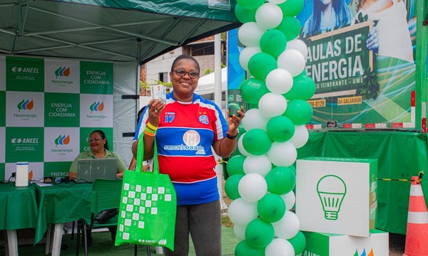 Coelba promove ação gratuita de troca de lâmpadas em Feira