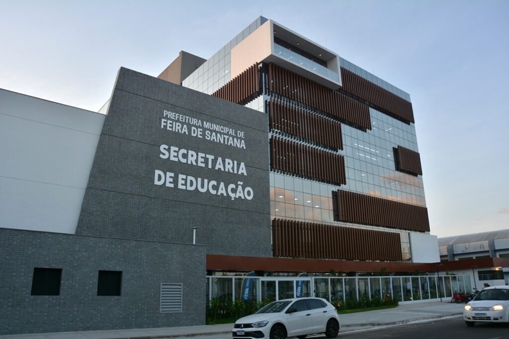 Mais 98 professores aprovados em concurso da Prefeitura de Feira são convocados