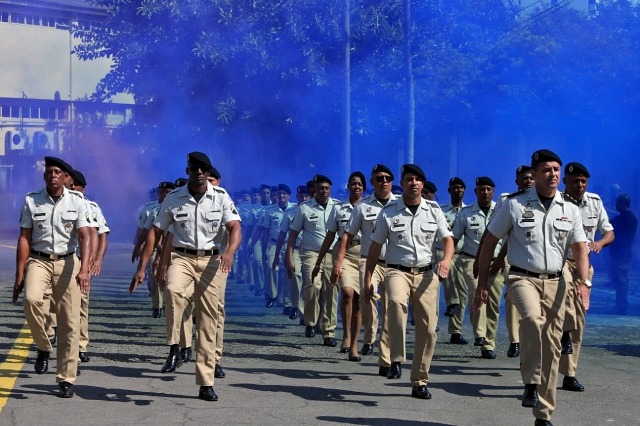 Polícia Militar da Bahia celebra 200 anos de história com missa e exposição em shopping de Feira