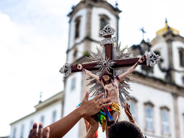 Feira de Santana recebe visita da tradicional imagem do Senhor do Bonfim