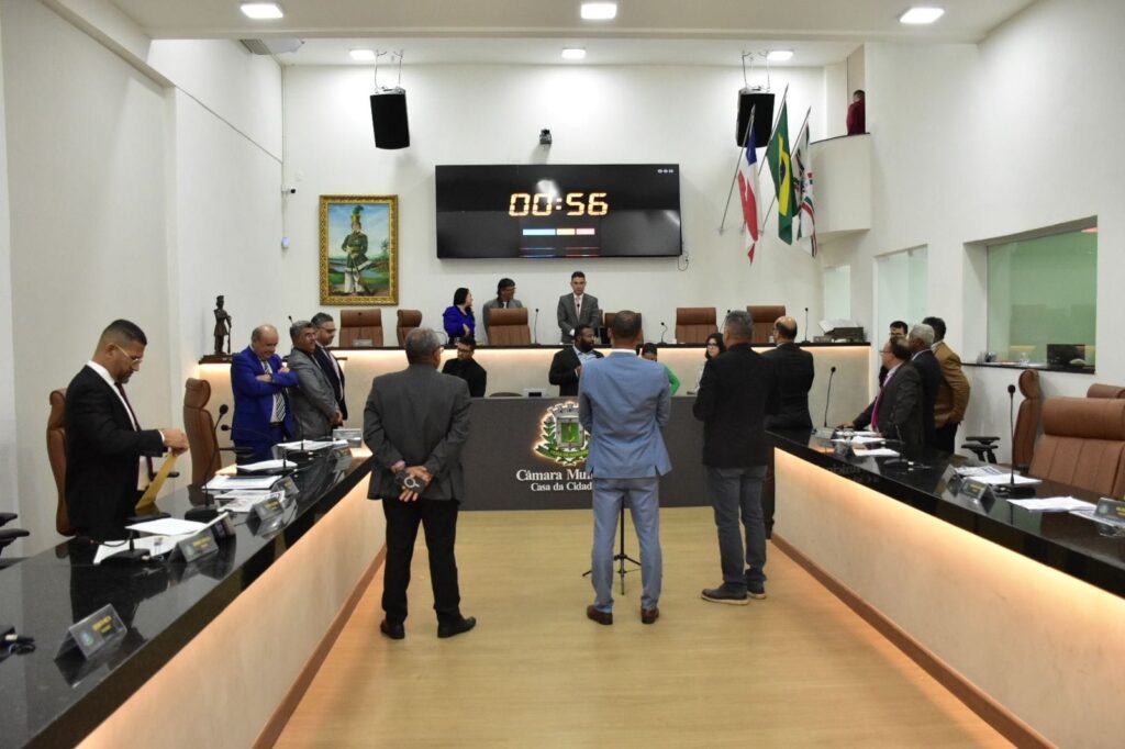 Câmara aprova, por unanimidade, revisão salarial dos servidores municipais de Feira