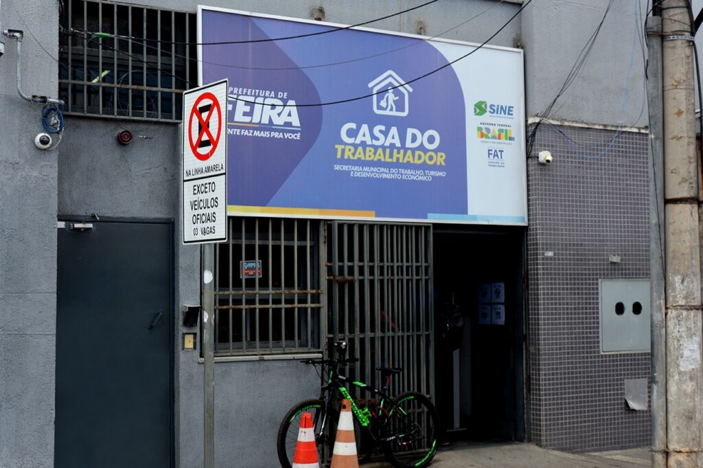 Casa do Trabalhador oferece 113 vagas de emprego nesta quarta, com destaque para o restaurante Outback Steakhouse