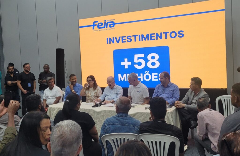 José Ronaldo anuncia concurso para 1.000 cargos e investimento de 58 milhões na Educação Municipal