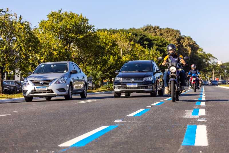 Vereadores aprovam, por unanimidade, criação de ‘faixa azul’, exclusiva para motos, nas principais avenidas de Feira