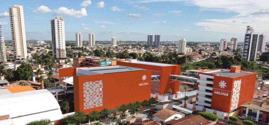 Desembargador suspende demolição de passarelas do Colégio Helyos, em Feira