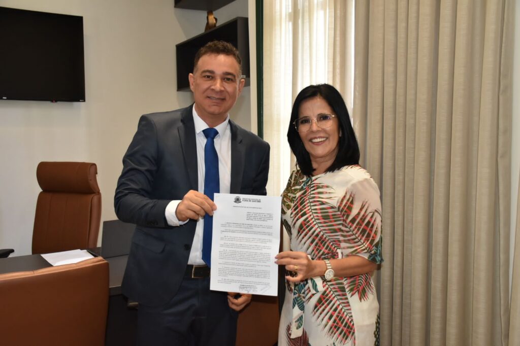 Beneficiários do Bolsa Família, em Feira, podem passar a ser contemplados com tarifa social na conta de água