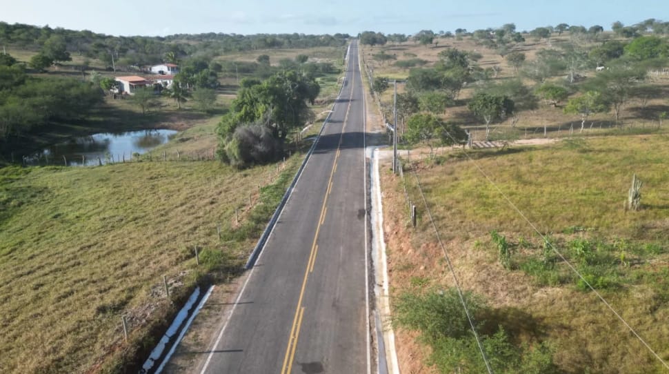Quedas de energia e falta de água marcam expansão desordenada de loteamentos na zona rural de Feira