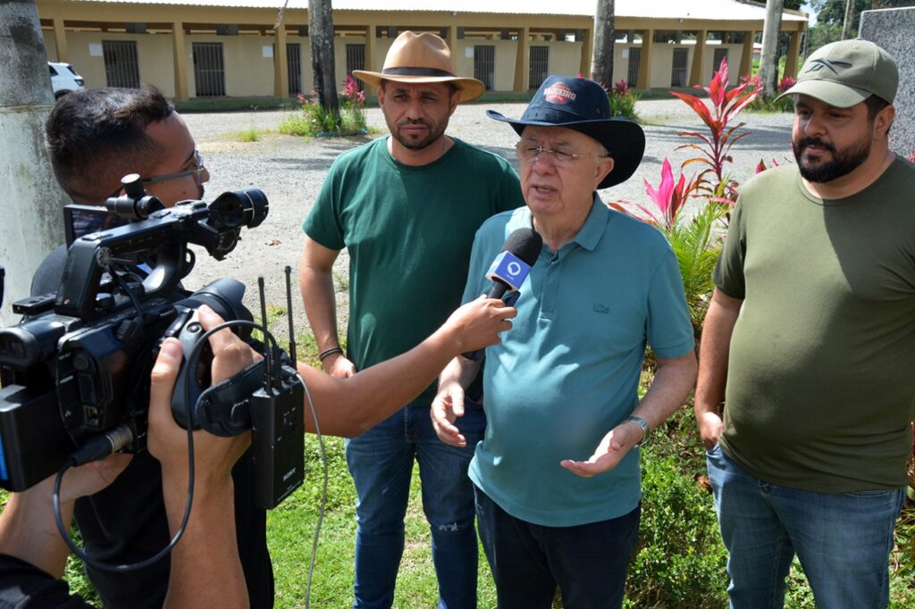 José Ronaldo realiza visita técnica ao Parque de Exposição visando preparação para a Expofeira 2025